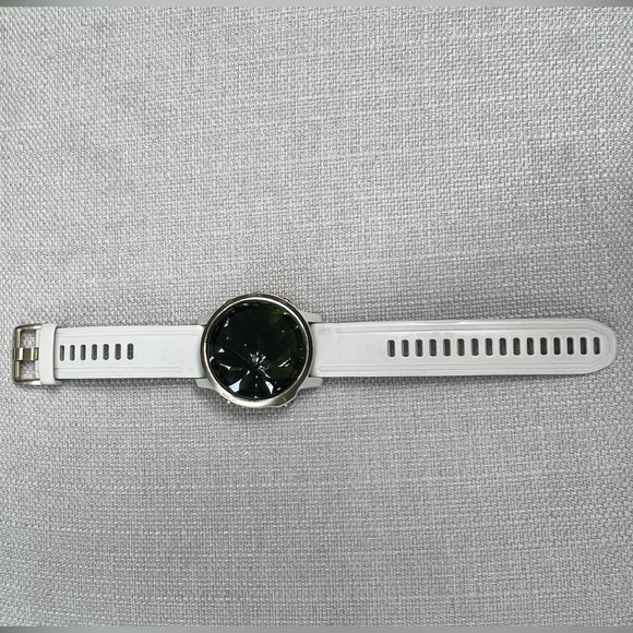 Garmin 6s sapphire 42mm smart watch - Picture 3 of 12